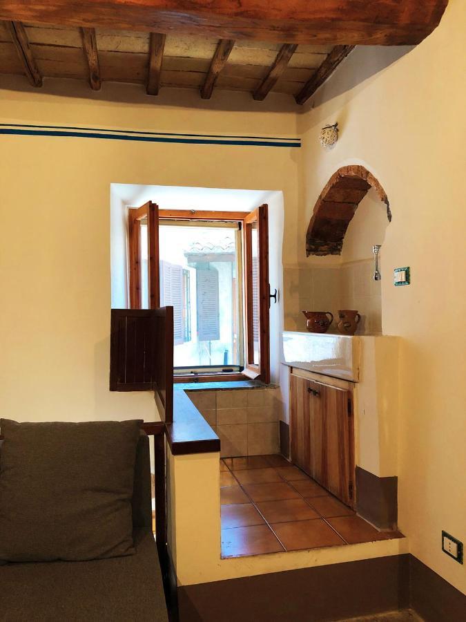 Le Casette Di Civitella- La Casa Di Rolando E Gina Apartment Civitella Del Lago Exterior photo